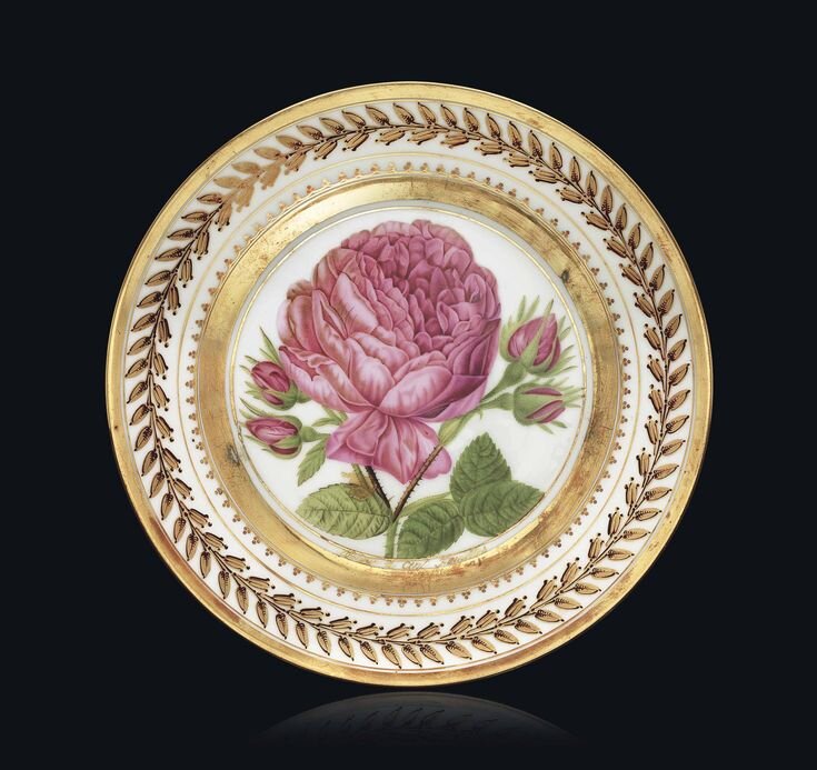 Тарелка из серии РОЗЫ. Предприятие по росписи фарфора князя Н.Б. Юсупова в Архангельском
