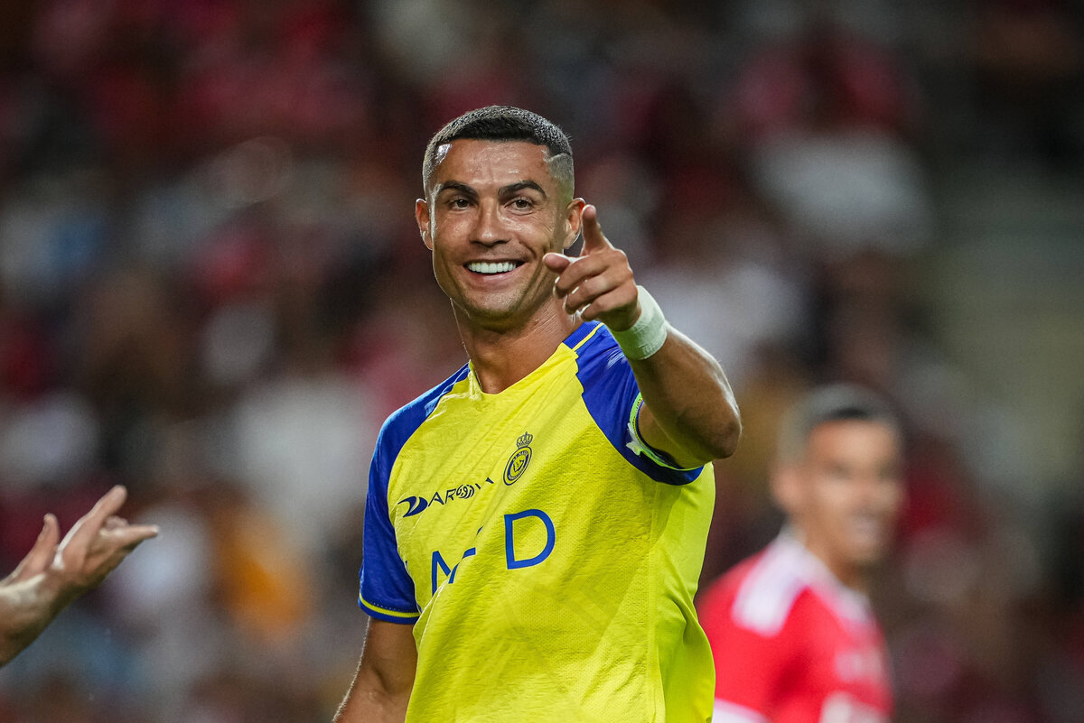     Криштиану Роналду может грозить арест за то, что он перекрестился после забитого гола