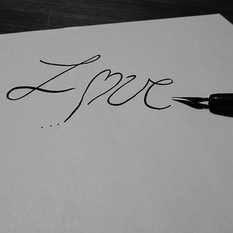 https://cdn.pixabay.com/photo/2014/10/17/13/38/love-492289__340.jpg