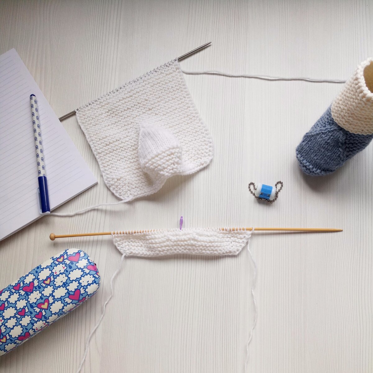 Подошва закончена. Сверху готовый "брат"