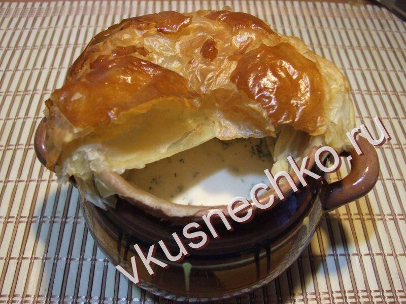 Как приготовить сырный суп с грибами и слоеным тестом, пошаговый рецепт с фото.