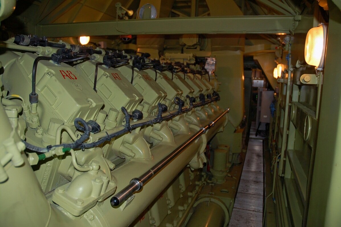 Дизельное помещение тепловоза