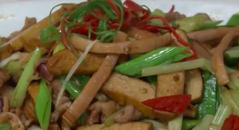 Мясо тушеное с кальмаром
