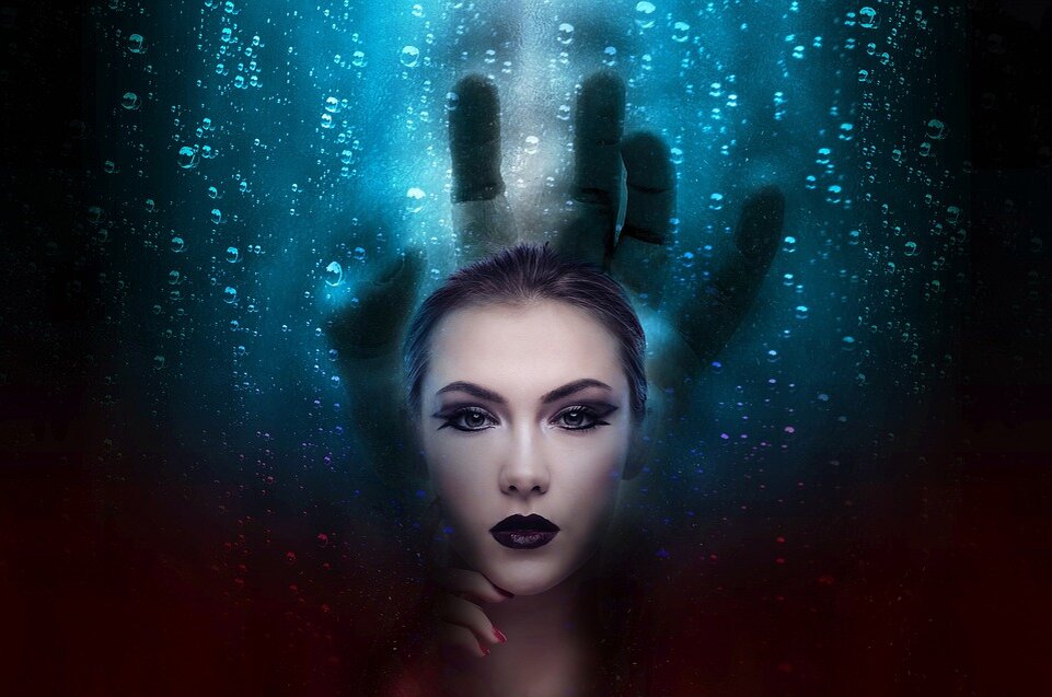 https://cdn.pixabay.com/photo/2017/10/07/15/42/fear-2826804_960_720.jpg