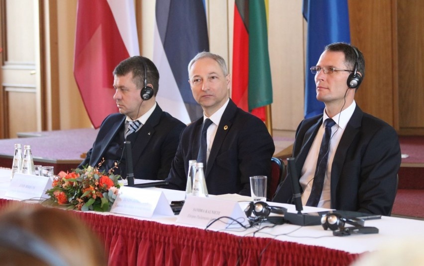 источник:https://cdni.rt.com/russian/images/2019.03/original/5c952c31370f2c8b408b456a.jpg