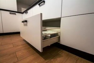 Ремонт кухонных ящиков в Подмосковье