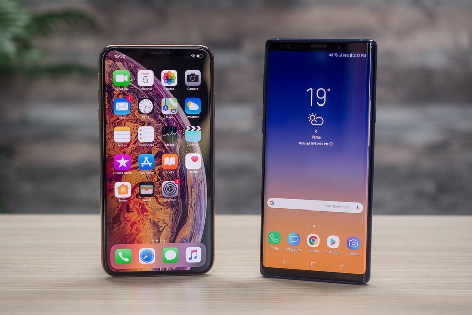 iPhone и смартфон Galaxy — практически идеальные устройства, которые умеют очень многое