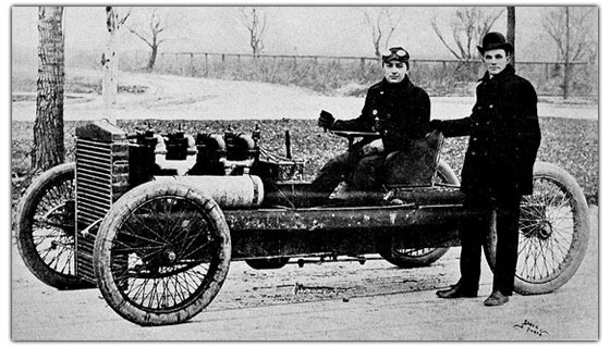Генри и его Форд (самая первая машина)