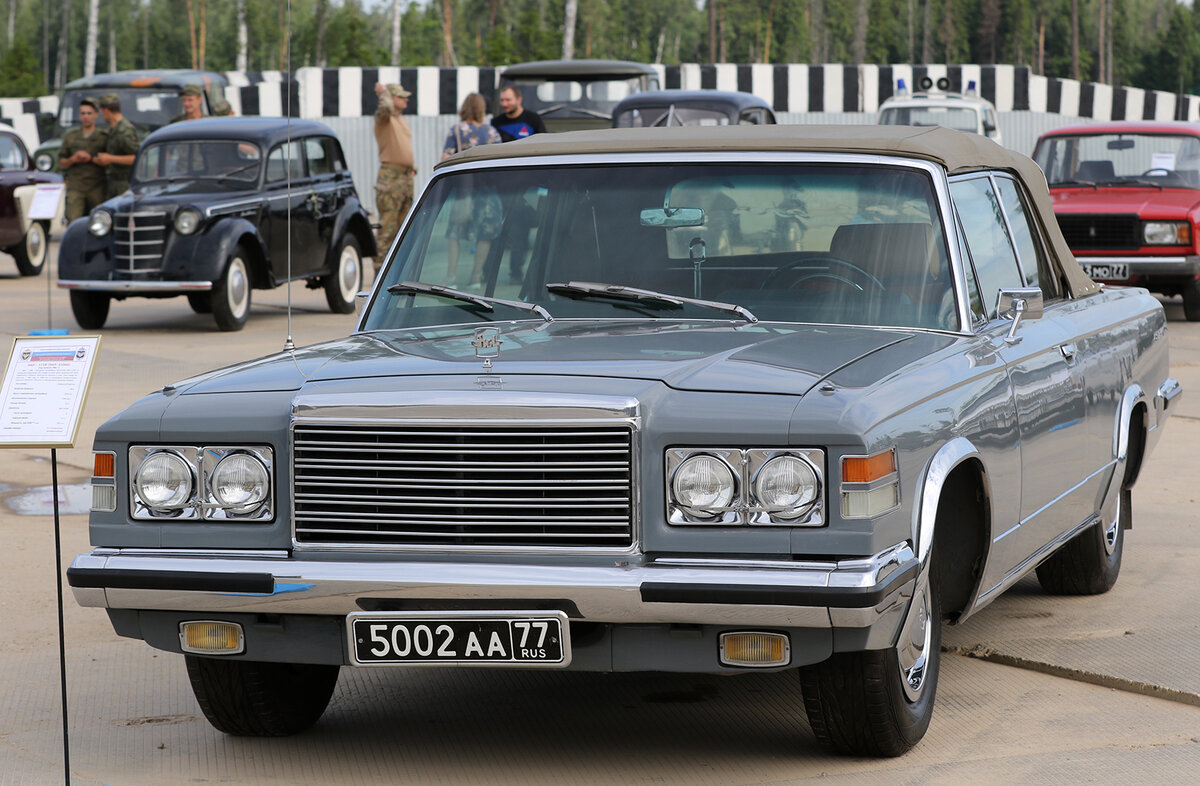 ЗиЛ-115В был представлен министру обороны Дмитрию Устинову в 1981 году