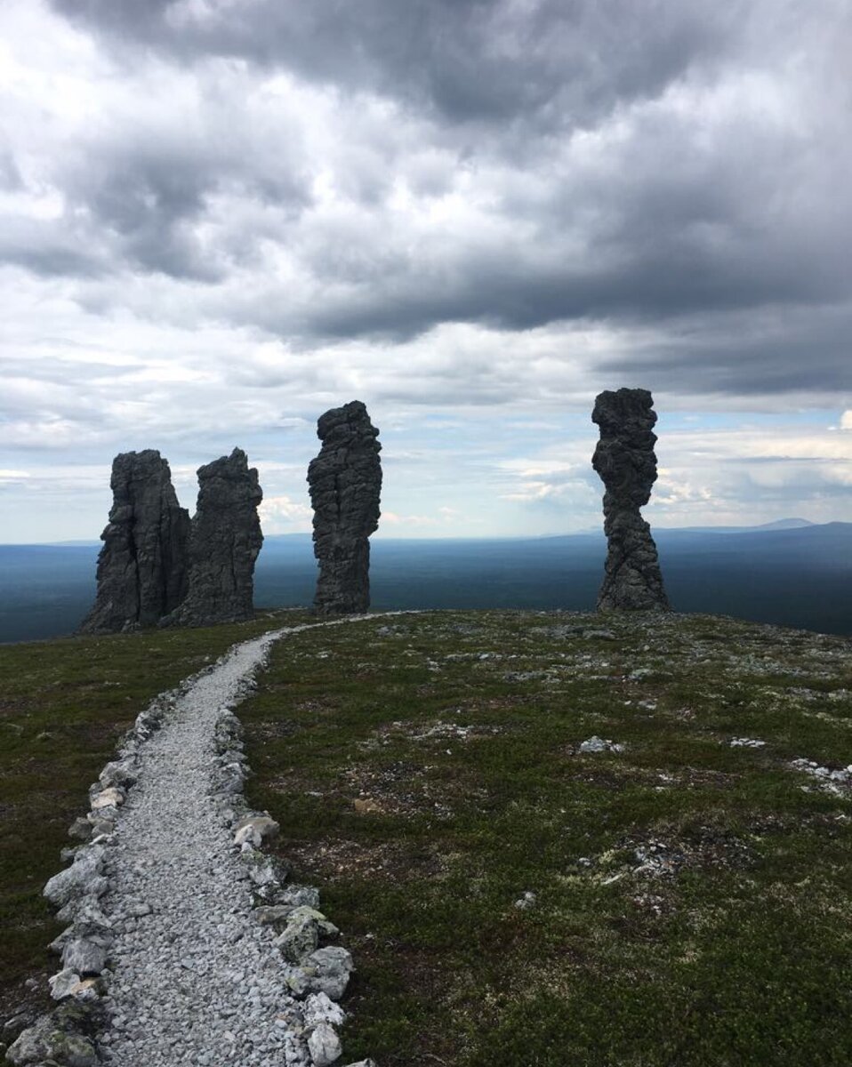 Плато маньпупунёр Республика Коми