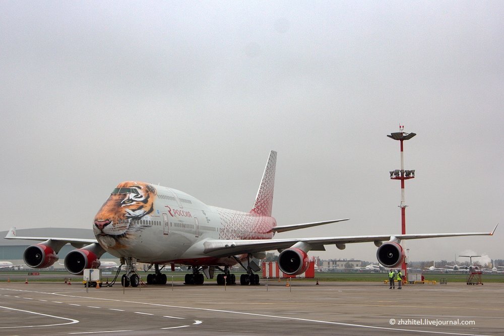 Boeing 747. Американский широкофюзеляжный четырехдвигательный самолет