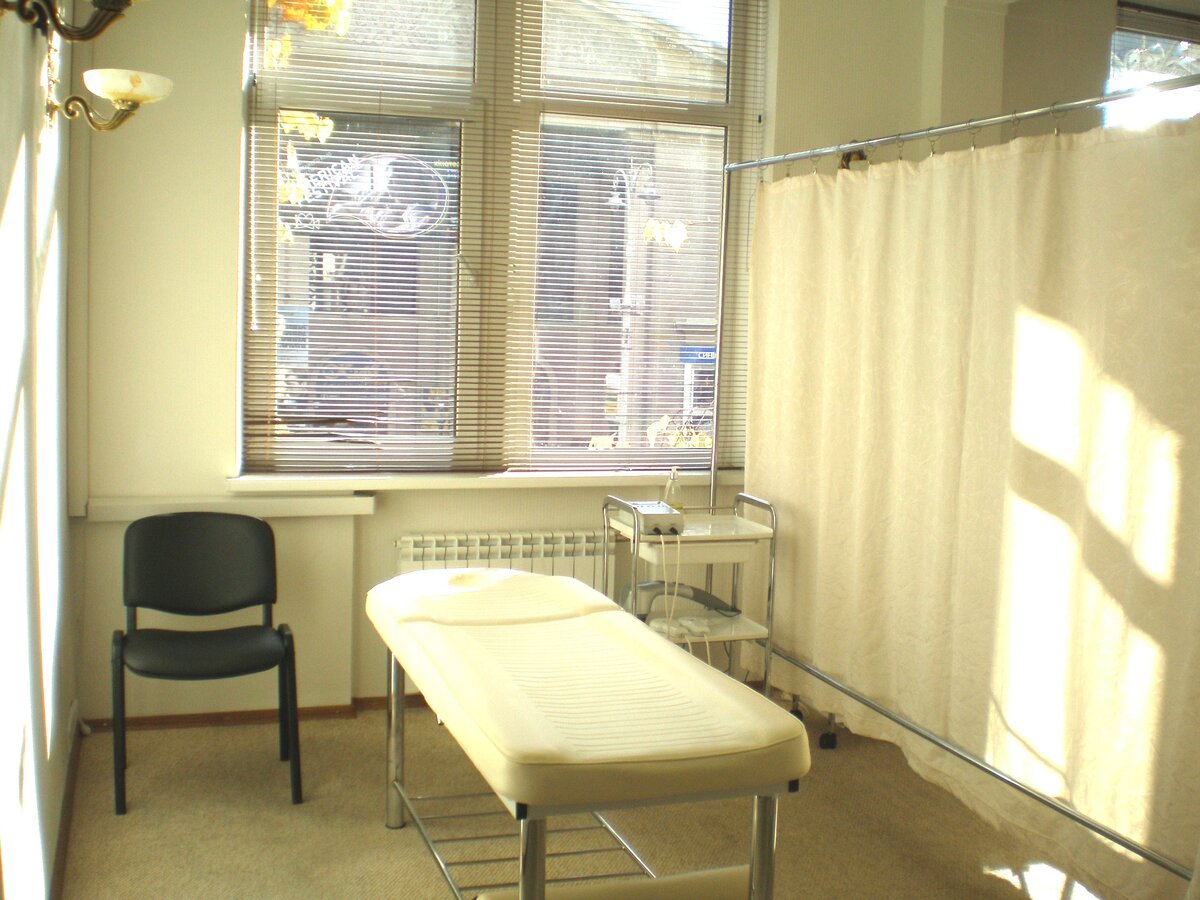 Так выглядит массажный кабинет в поликлинике