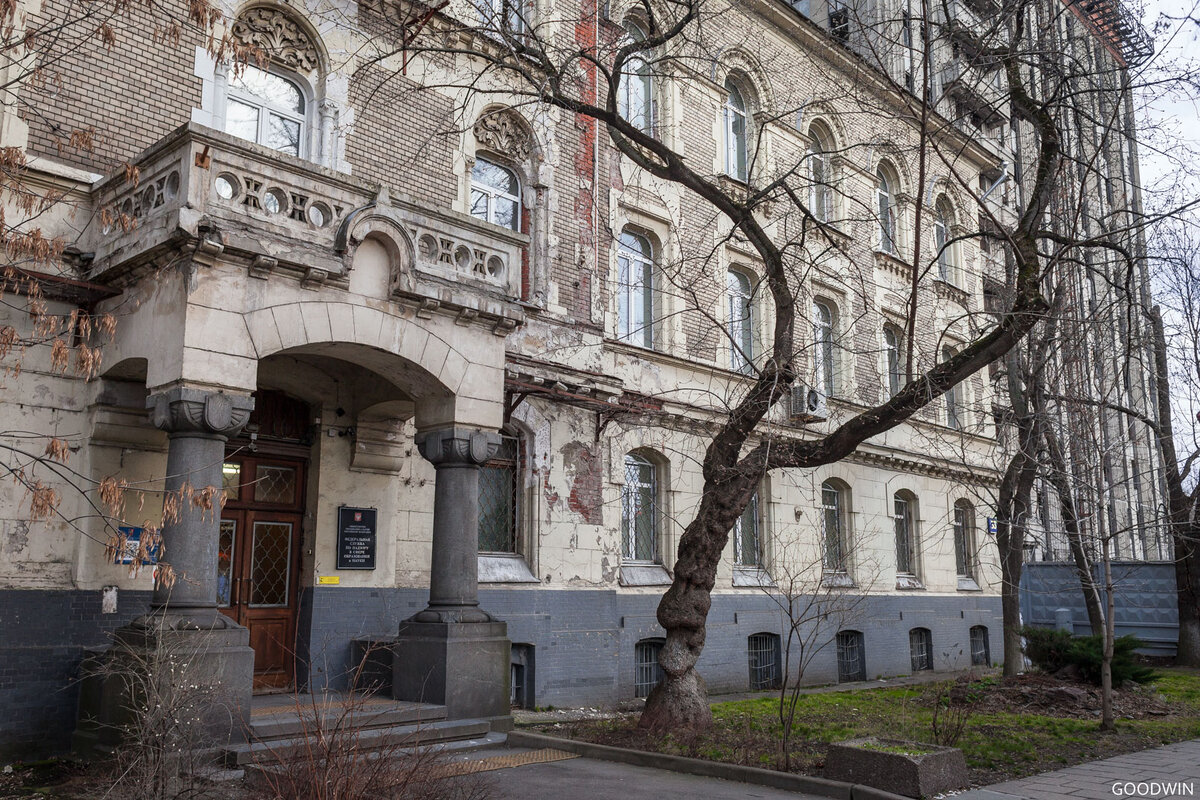 Обыденский переулок Москва заброшка. Заброшка в Москве. Самые известные заброшки Москвы. Заброшенные водоканалы Москвы.