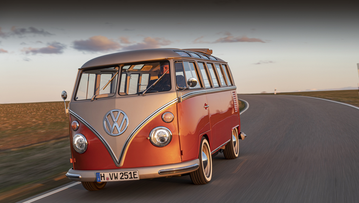 Электрический VW T1 samba bus 
