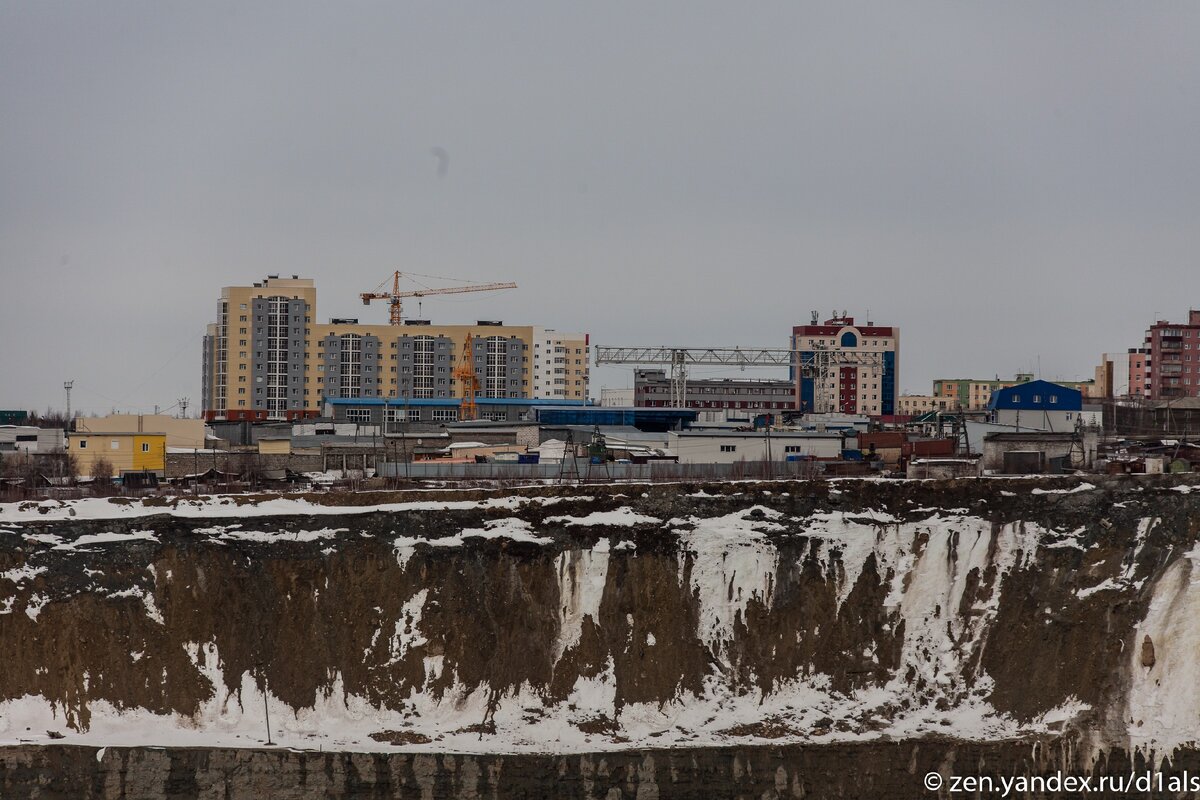 На краю огромной дыры: Показываю как живет алмазная столица России (много фото)