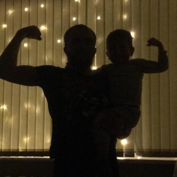       Каждый мужчина хочет воспитать в сыне того, кого не воспитал в себе.