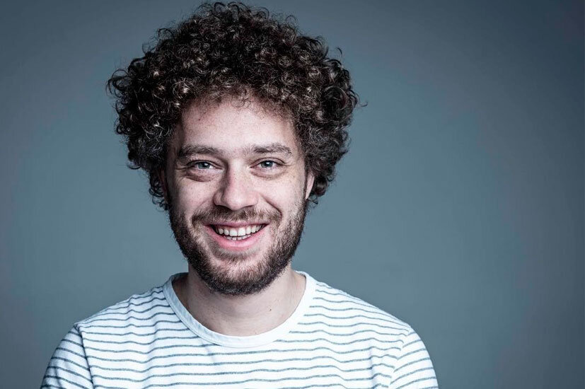 Фотография известного блогера из интернета.