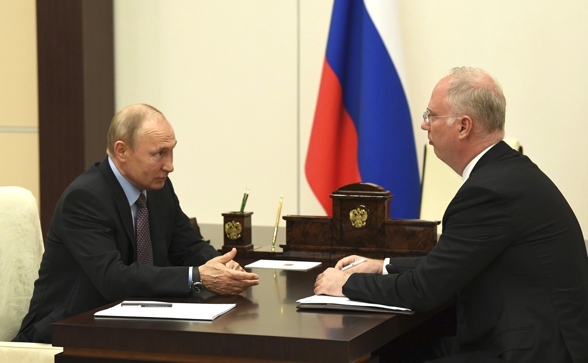 Источник фото: http://static.kremlin.ru/media/events/photos/big2x/oTt83qUxuMbTnwUnnoRA9O4fDR9CYaVh.jpg