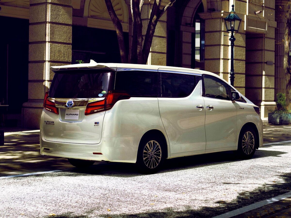 Toyota alphard