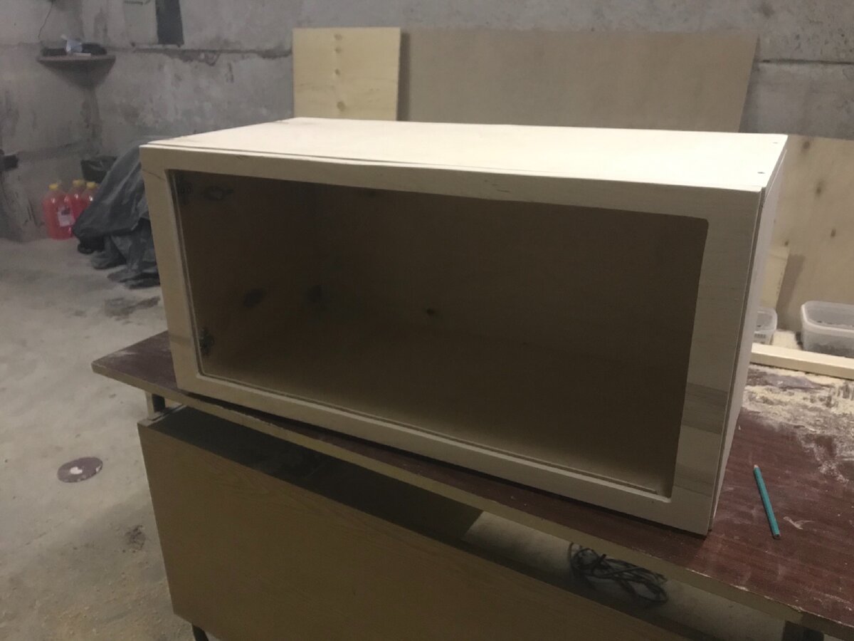 Полка для диорамы 