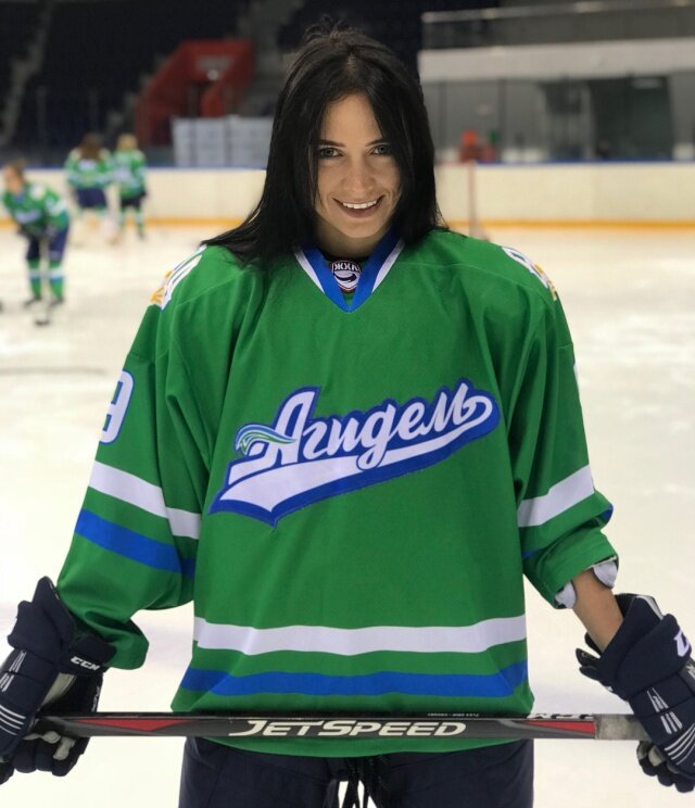 Элина Митрофанова Фото взято из r2.mt.ru