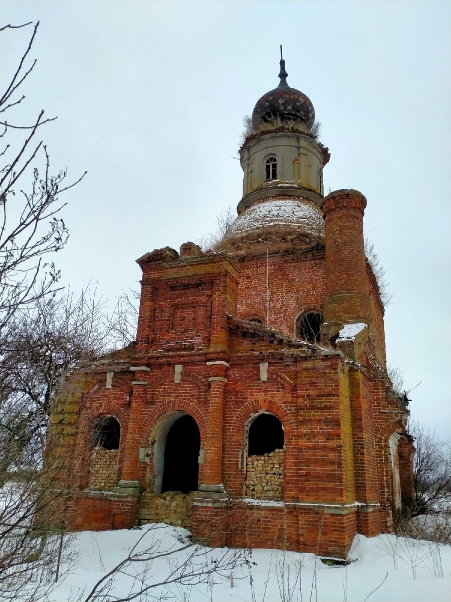 Заброшенная церковь в усадьбе героя Кавказской войны | Душевный шагомер |  Дзен