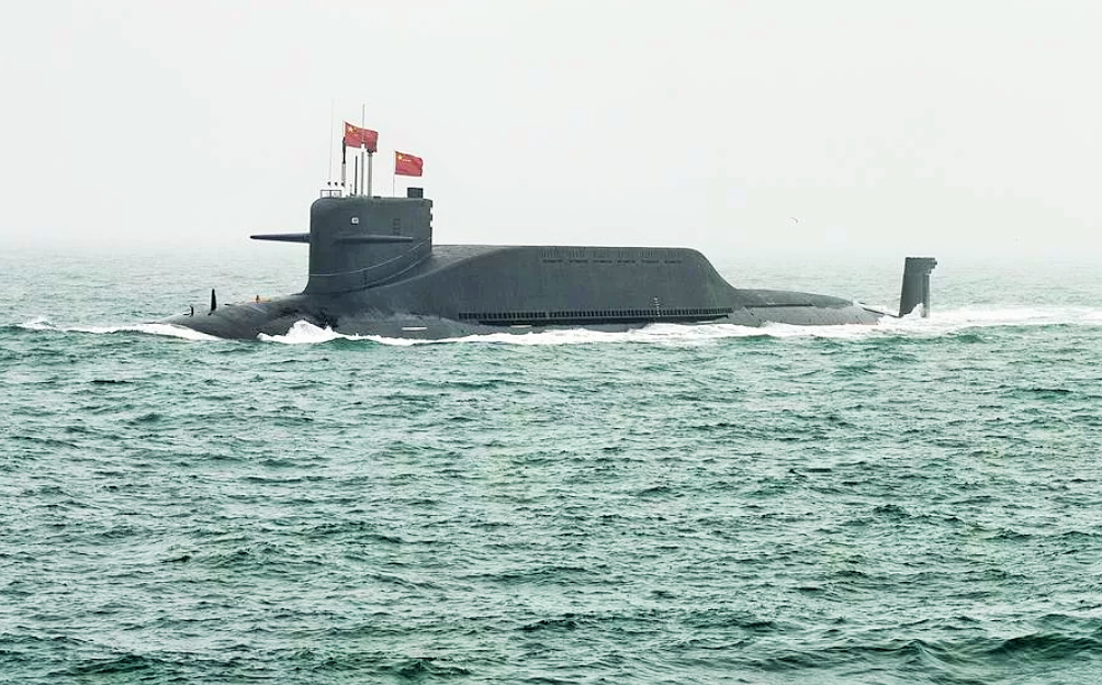 Как  утверждают китайские военные, новые  лодки "Тип-94А Цзинь" с ракетами «Цзюйлан-3» способны держать под прицелом всю территорию США. Фото Defence blog China