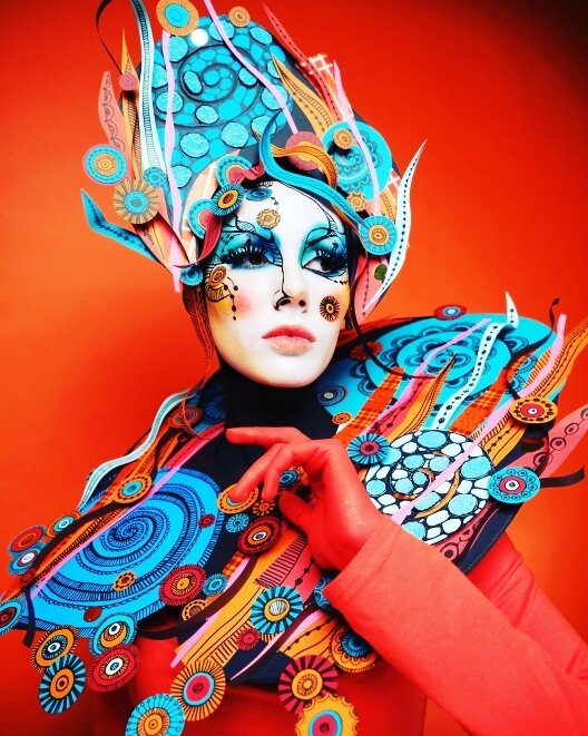 Работа моей подруги, Павловой Наталья. Дизайнер, визажист, стилист международного класса "Золотая Маска" Напечатана с ее разрешения +79161834438.