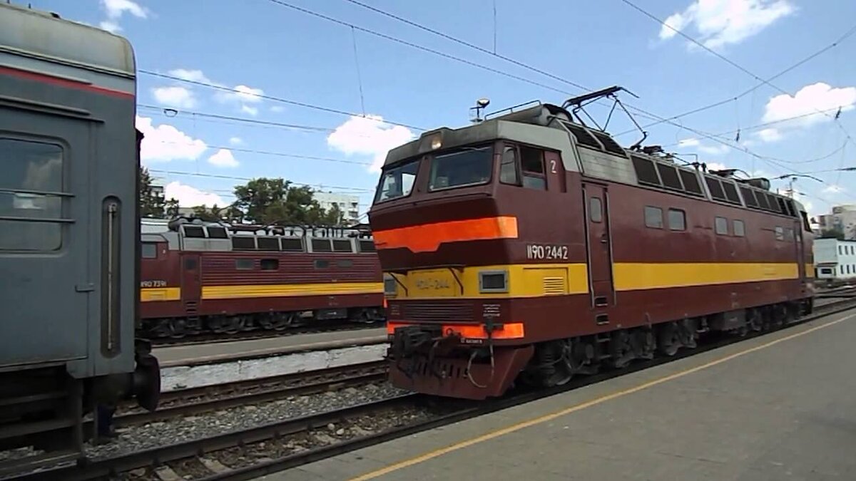 Технические стоянки поезда. Чс4т 520. Чс4т-239. Чс4т 312. Чс4т сцепка.