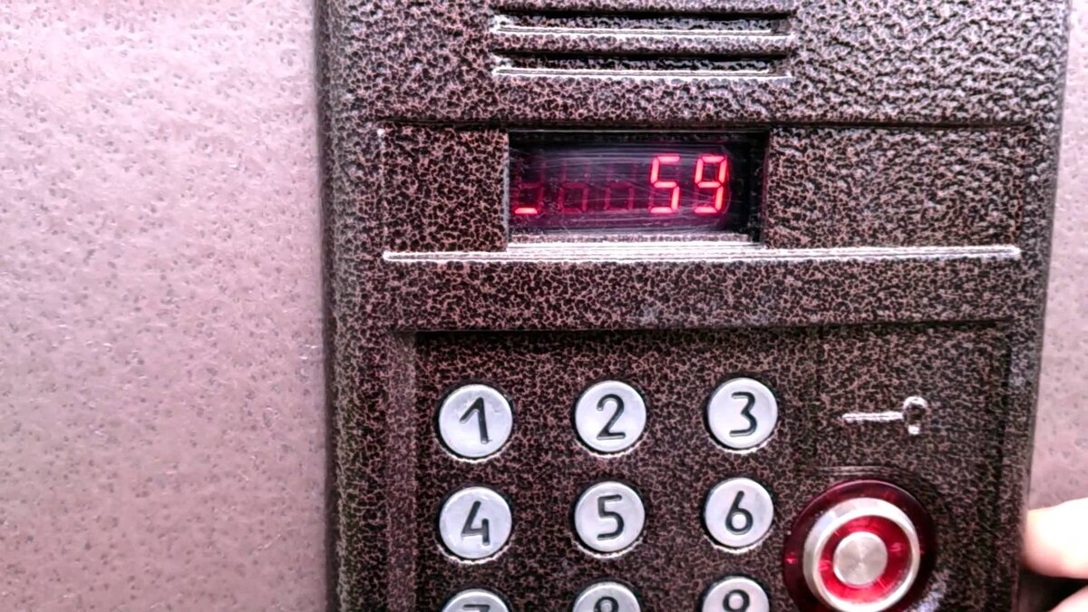 Гудит домофонная дверь что делать