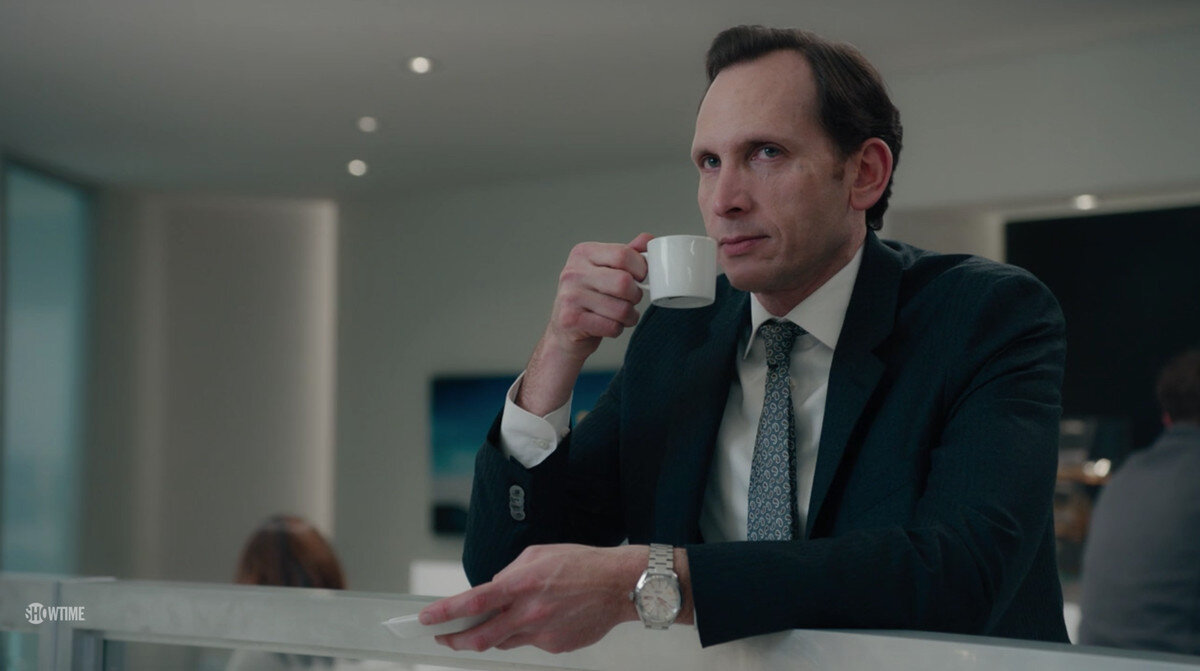 Декораторы сериала традиционной подачей пренебрегают, но это некритично. Если вам приятнее пить кофе из чашки — пожалуйста. 