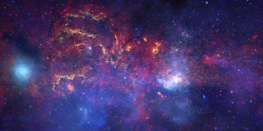    Центр Млечного Пути в инфракрасных и рентгеновских лучах / © NASA/JPL-Caltech/ESA/CXC/STScI
