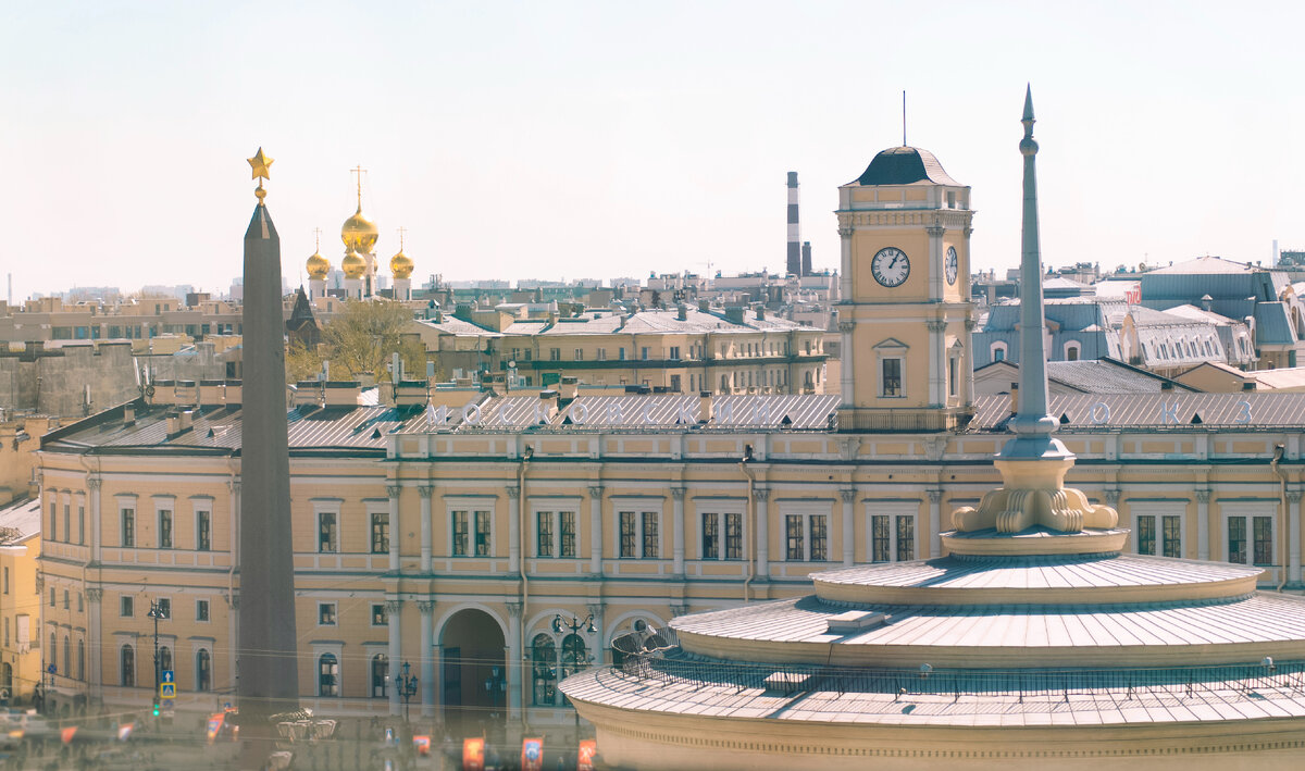 Санкт-Петербург, пл.Восстания, Московский вокзал. Фото Алена Логинова vk.com/aliendalone
