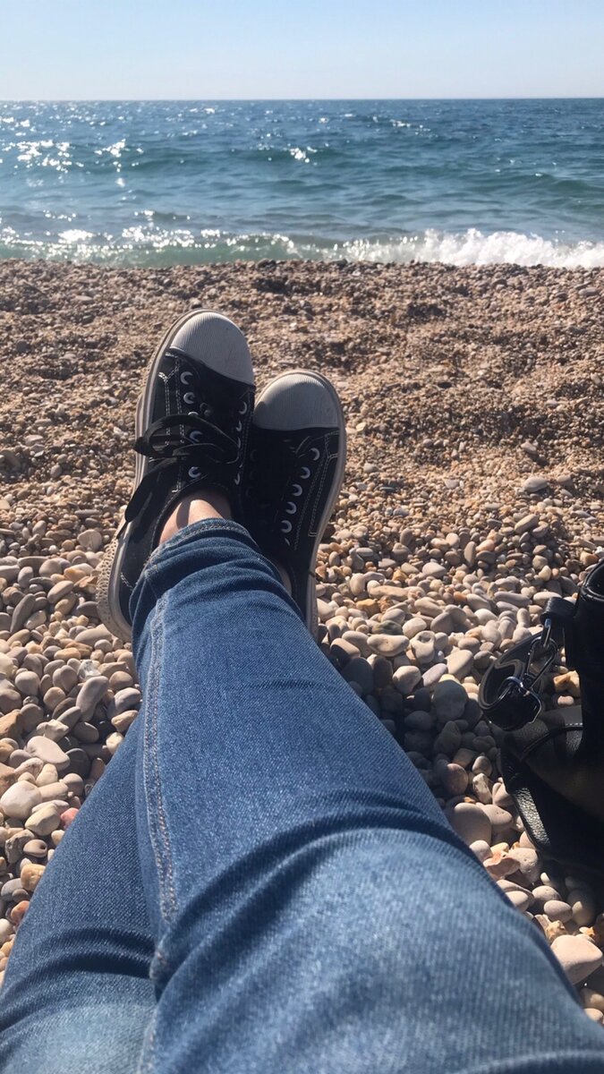 На пляже рядом с участком 