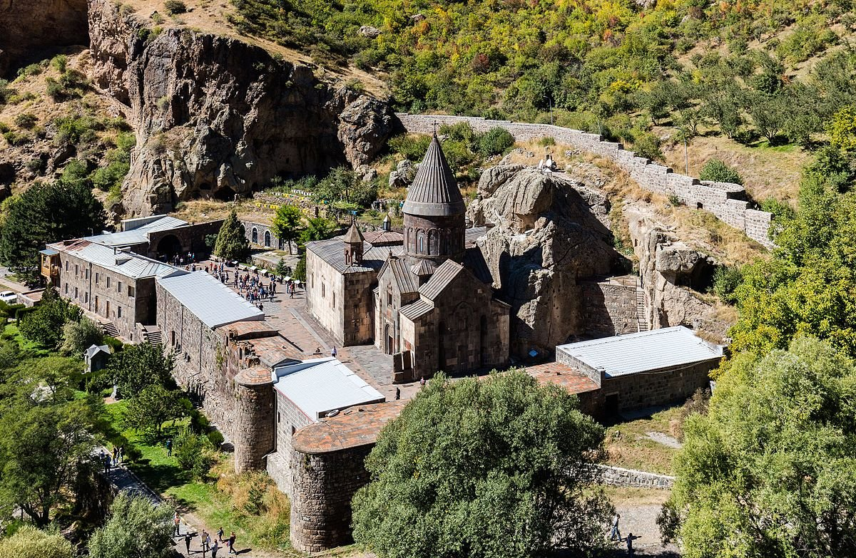 Гегард армения храм фото