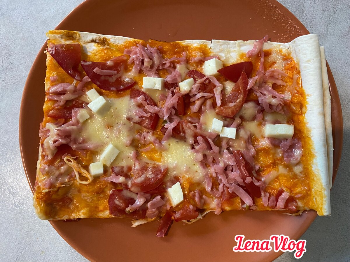 Очень простая ,быстрая и вкусная пицца!