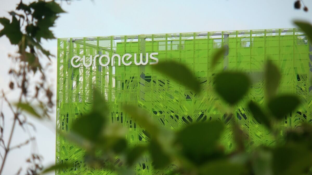    Штаб-квартира телеканала Euronews во ФранцииCC BY 2.0 / Jeanne Menjoulet / Immeuble Euronews