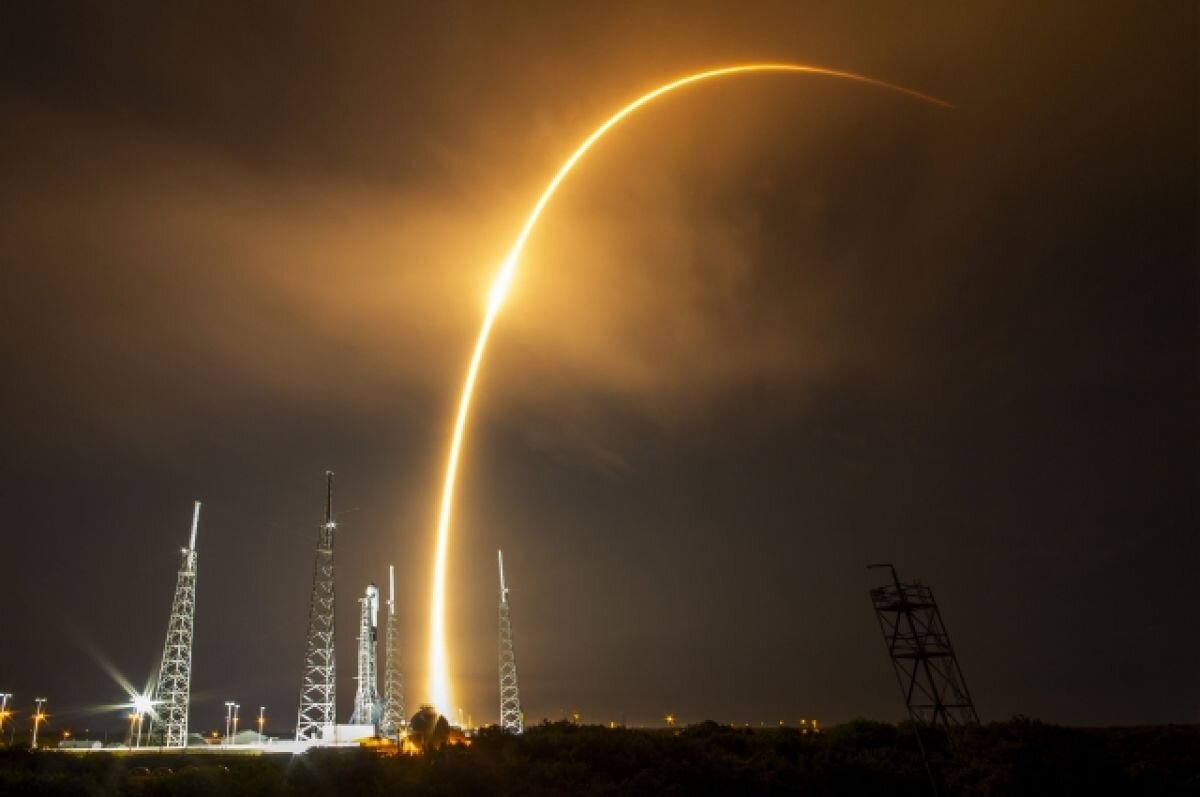    SpaceX вывела на орбиту 54 спутника Starlink