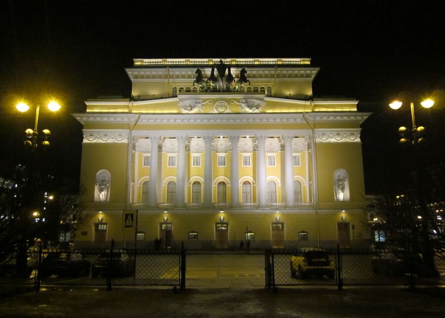 Сегодня в театрах петербурга