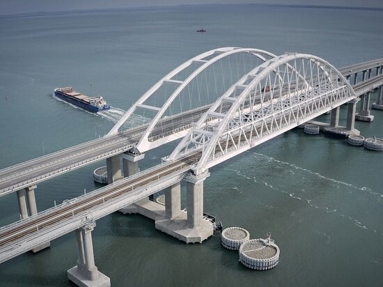     Фото: Сообщество "Крымский мост".