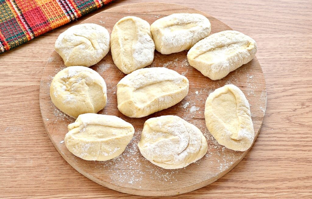 Беляш с капустой