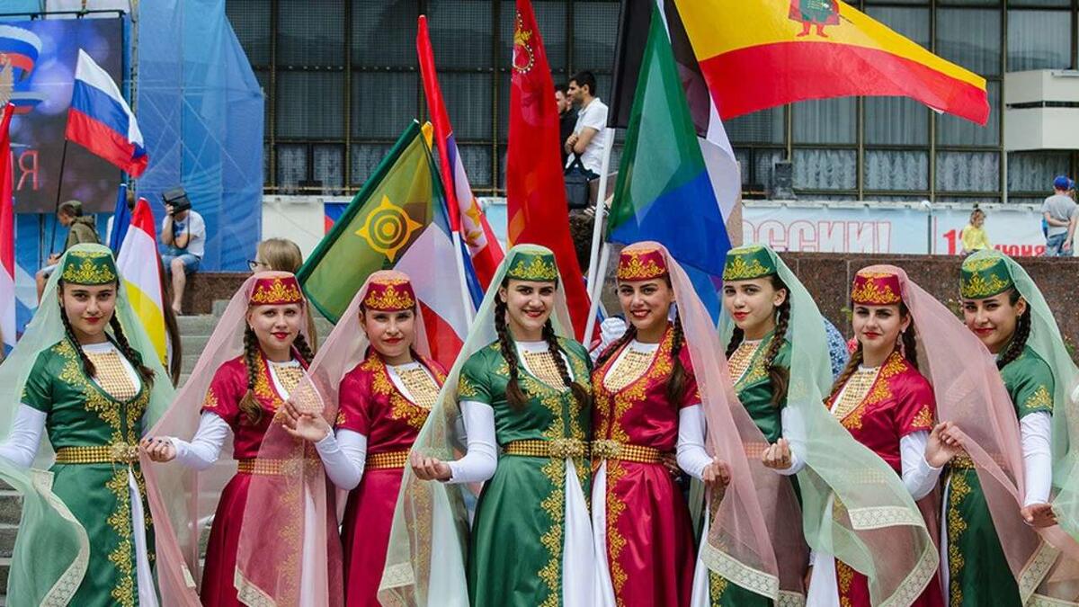    Депутаты предложили ввести административную ответственность за неуважение к официальным символам субъектов России.