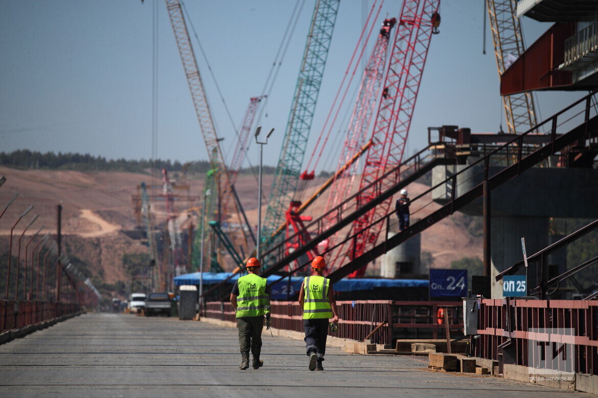 О проблемах и благоустройстве автодорог расскажет Артем Чукин