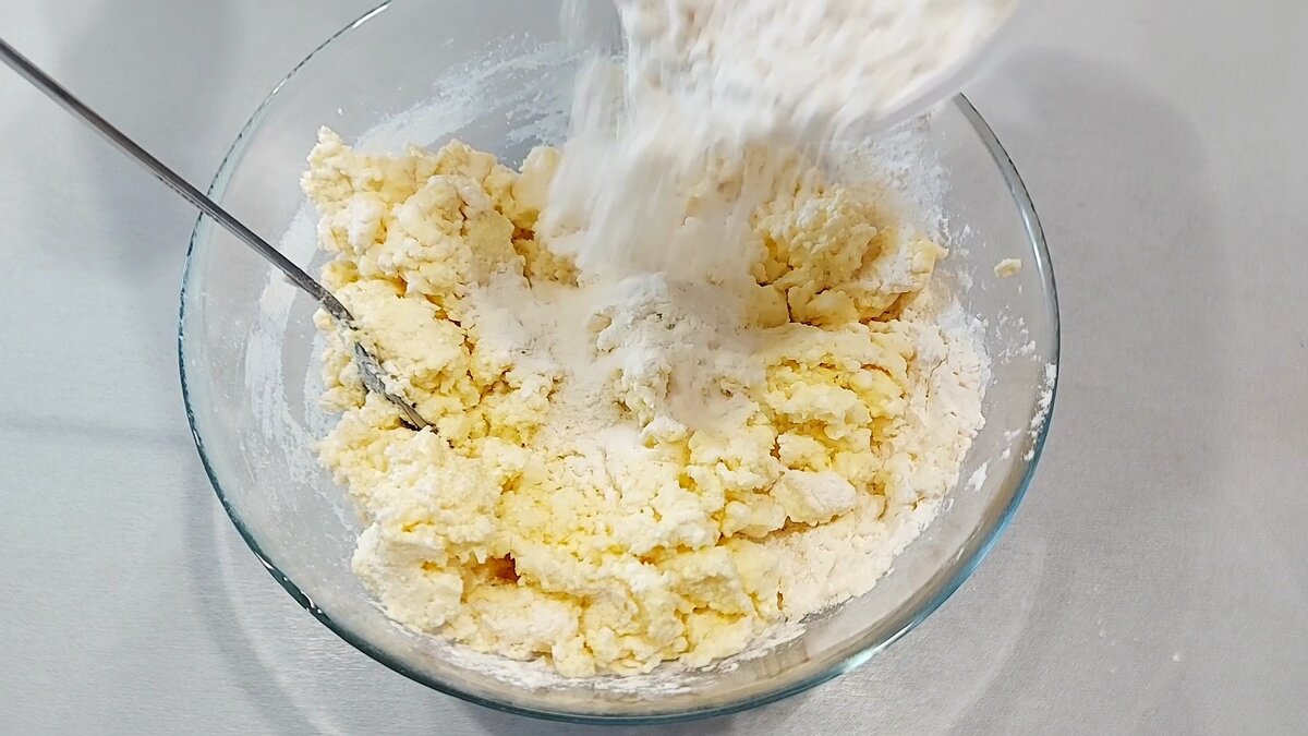 Листайте фото ->