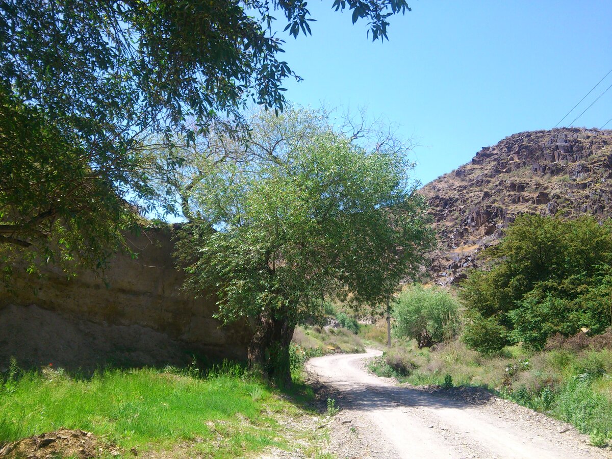 Дорога к ущелью 