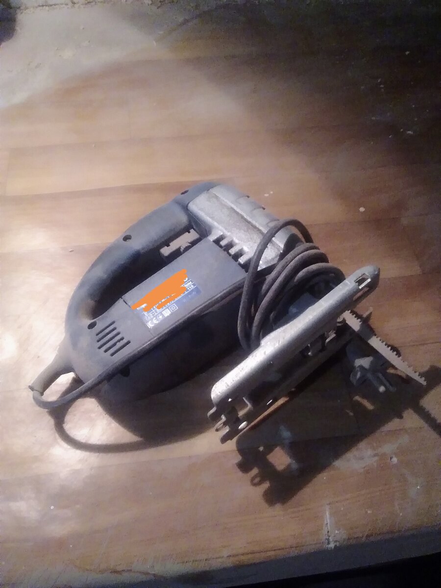 Электролобзик.. Лучшее изобретение человечества:) После фрезера конечно...