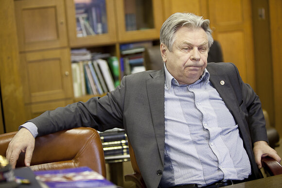 Академик Тишков Валерий Александрович