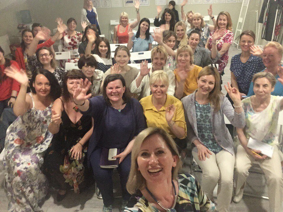 Занятия по Тета хилинг в Академии "Сияющая женщина" в Москве