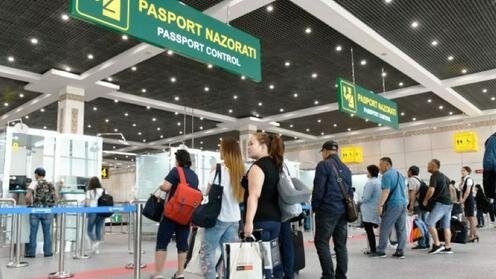 Паспортный контроль в Узбекистане. Фото с сайта Sputniknews-uz.com