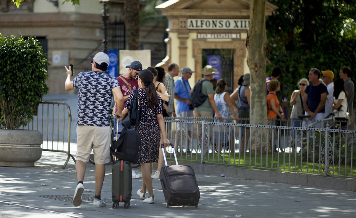 Spain visit by many tourists every